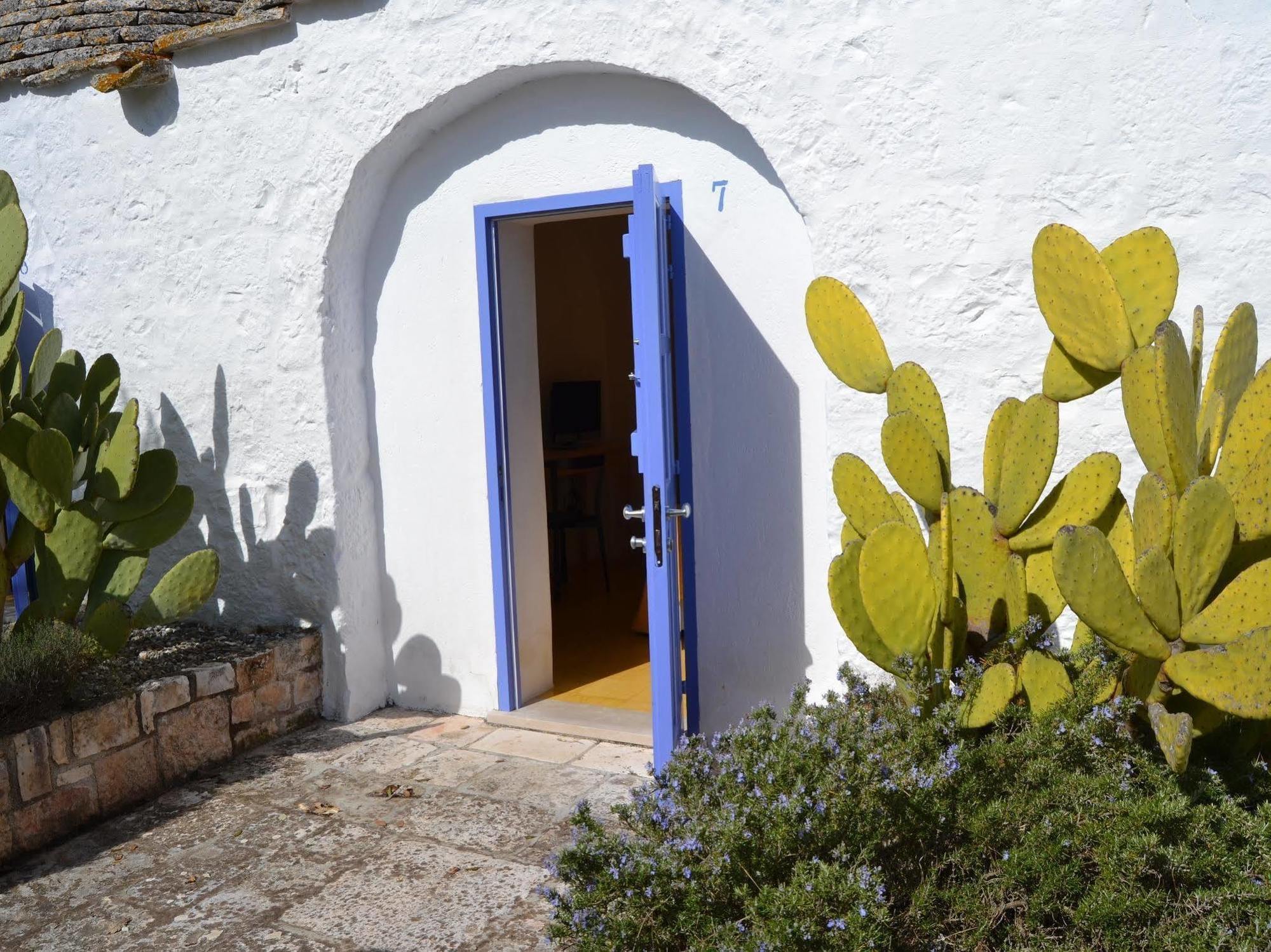 Relais Masseria Villa Cenci Cisternino Bagian luar foto