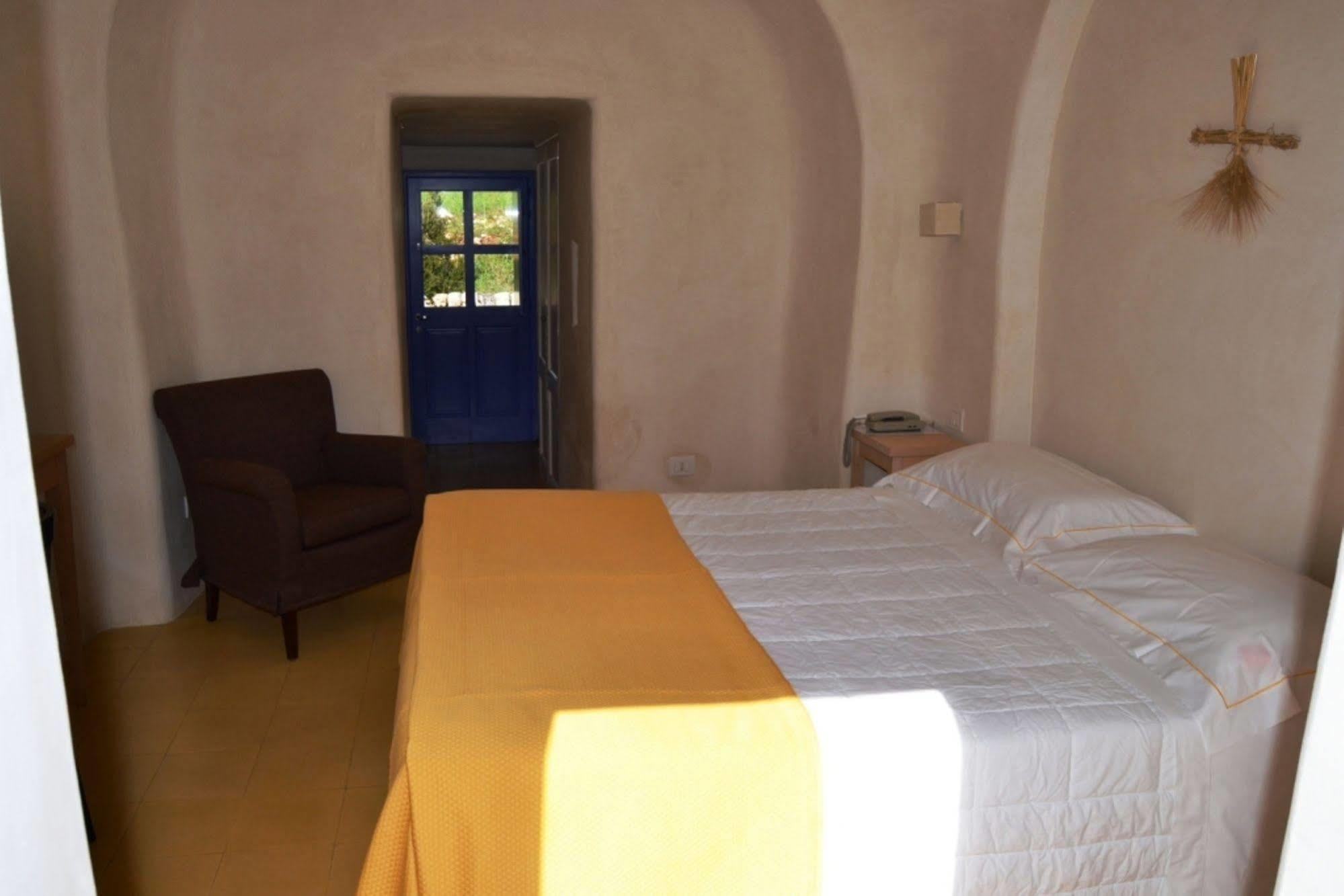 Relais Masseria Villa Cenci Cisternino Bagian luar foto