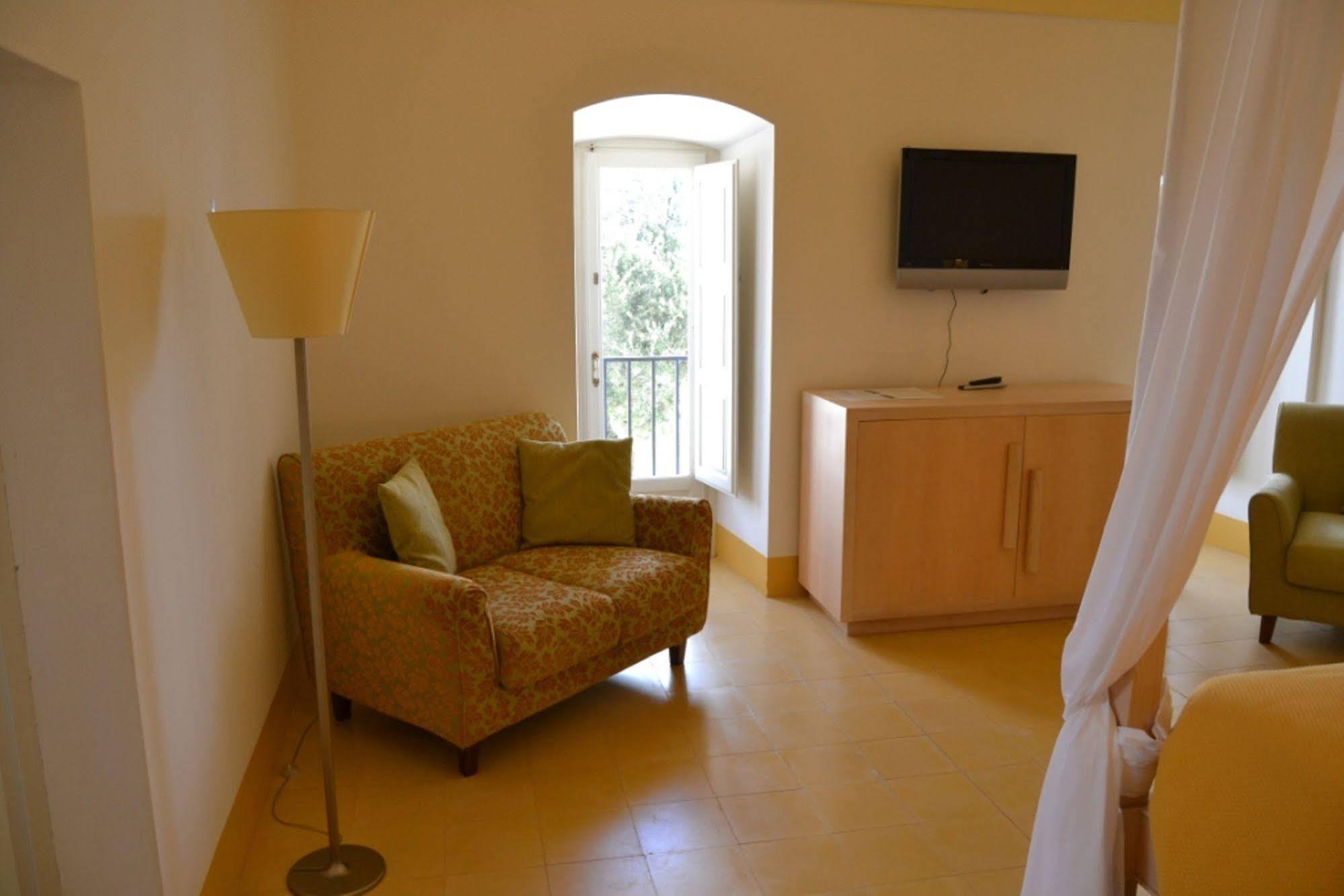 Relais Masseria Villa Cenci Cisternino Bagian luar foto